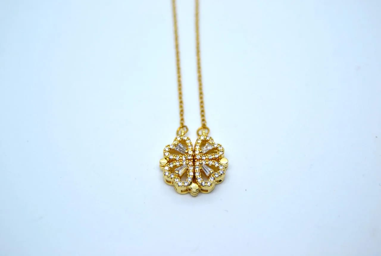 Flower Heart Necklace — Necklaces