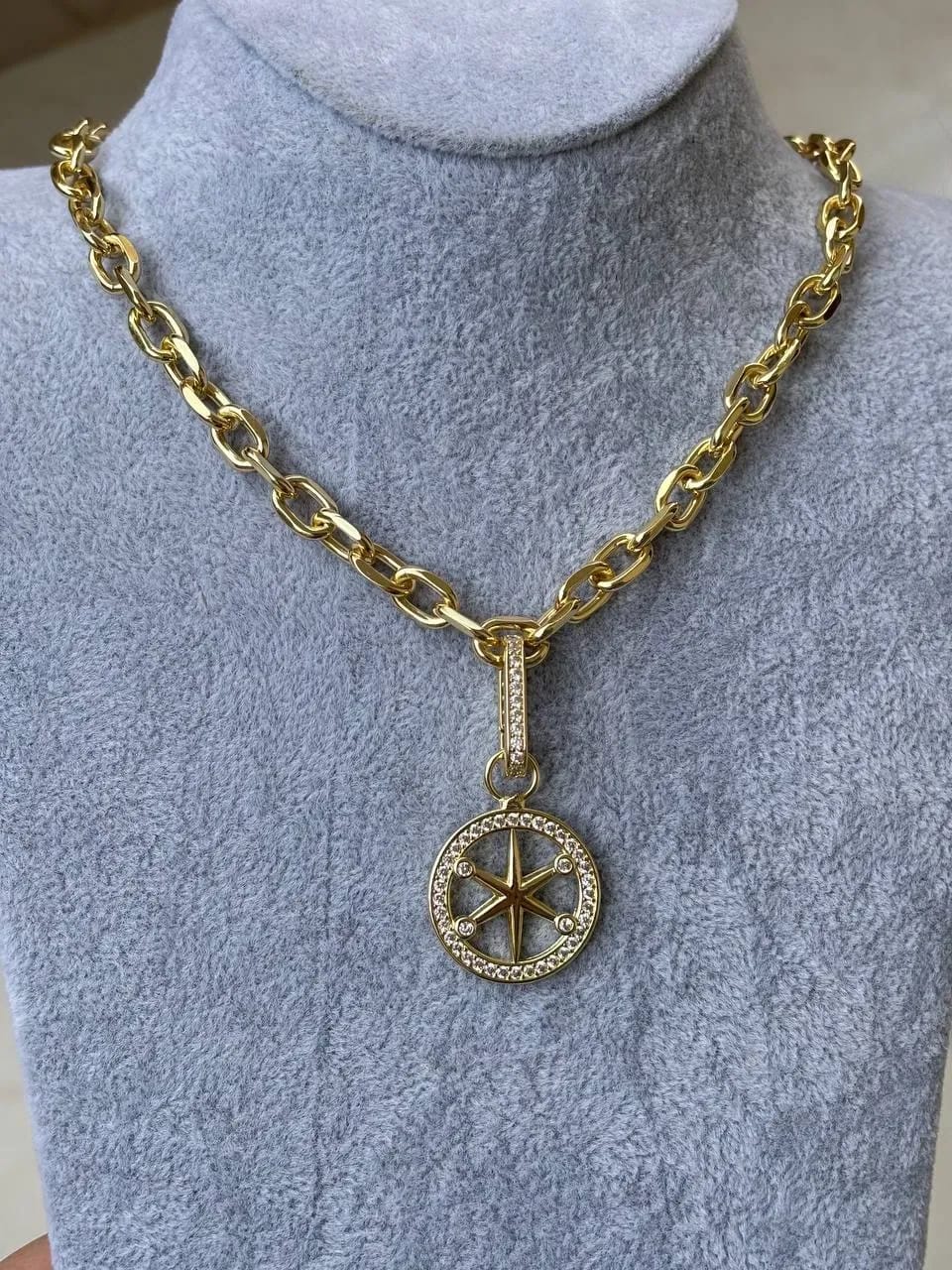 Star Medallion Necklace — Necklaces