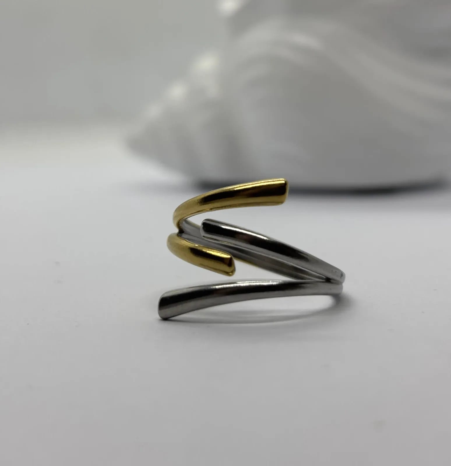 Two-Tone Zigzag Ring — Rings