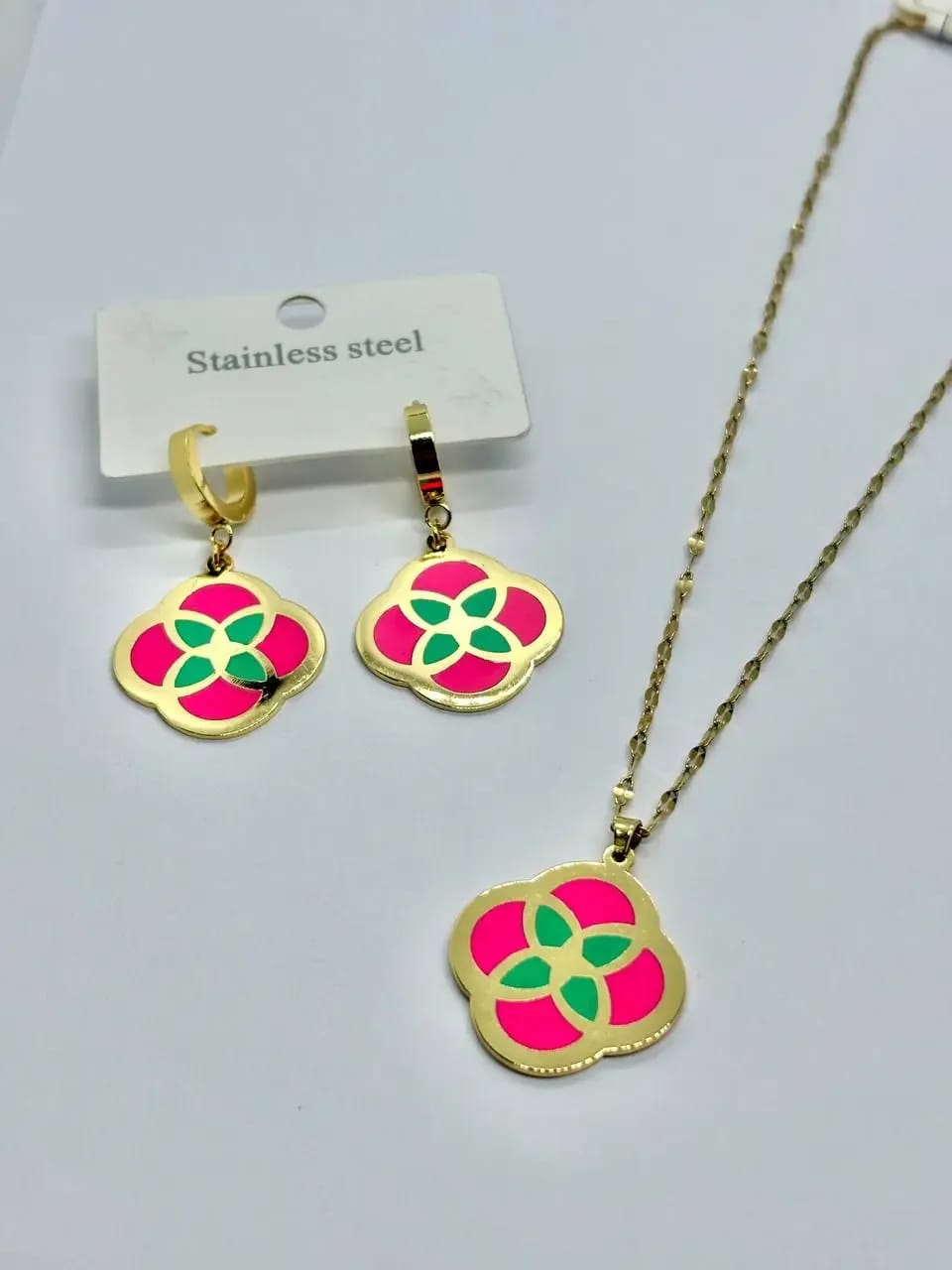 Pink Clover Set — Sets & Offers