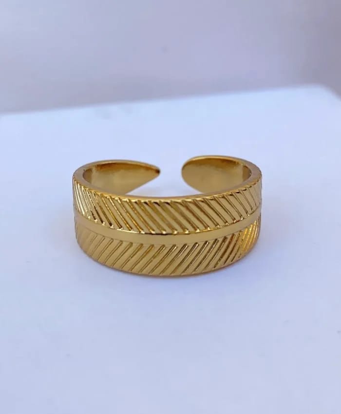 Golden Feather Ring — Rings, photo 1 of 2